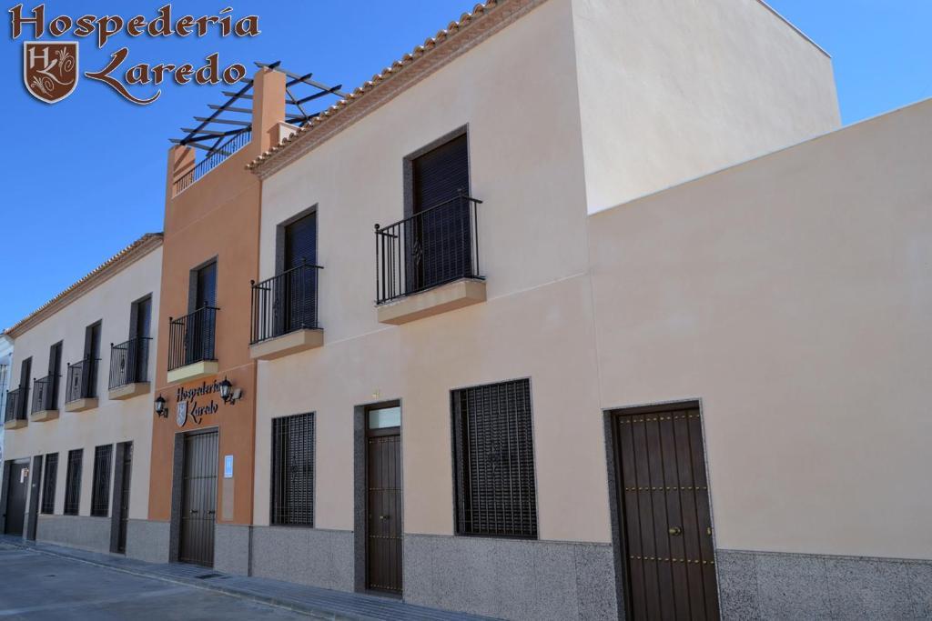 Hospederia Laredo Hotel La Carlota Exterior photo