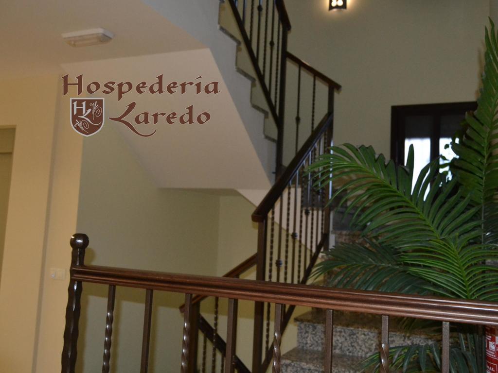 Hospederia Laredo Hotel La Carlota Exterior photo